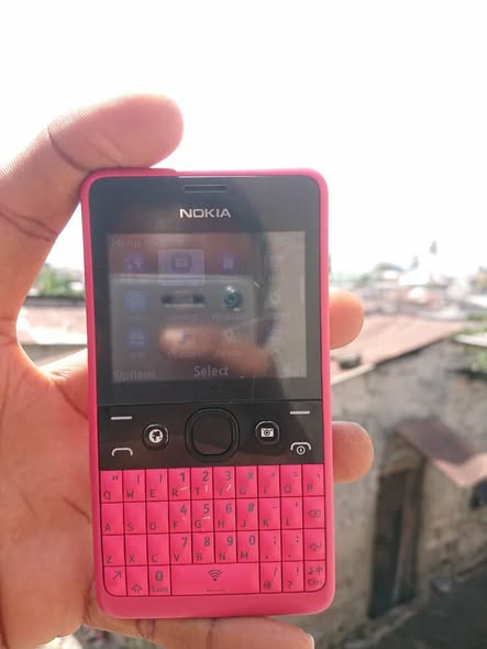 Nokia Asha 210