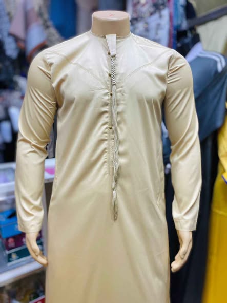 Mzigo wa Kanzu za Oman