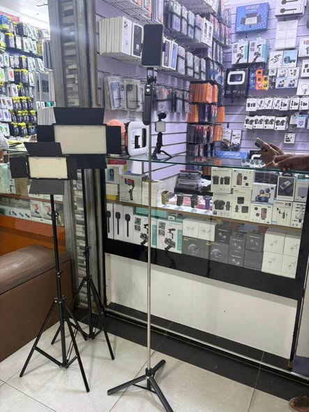 📸 SELFIE STICK B16 (1.7mtre) – Imara & Stylish!