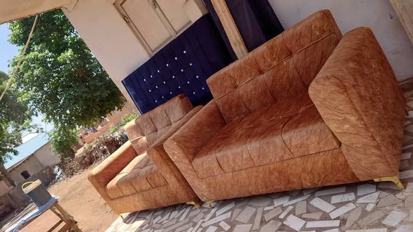 Sofa Set Zinauzwa