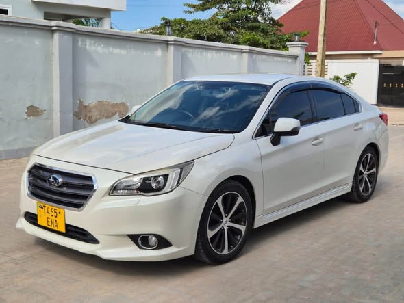 SUBARU LEGACY 2015
