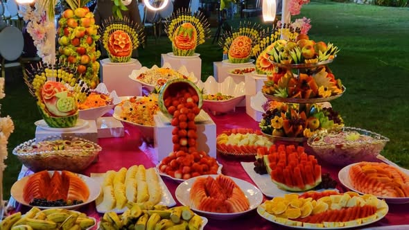 Tunatengeneza Salads and Fruits Decorations Karibuni Sana