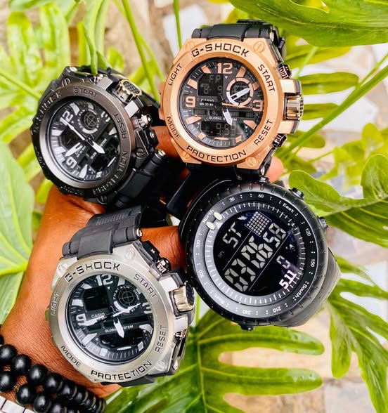 Brand New Casio Watch. Double Watch (Analog & Digital)