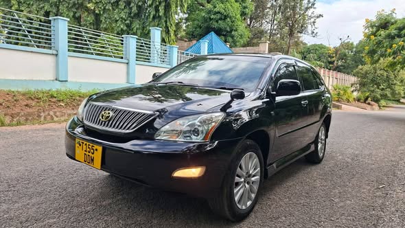 Toyota HARRIER Inauzwa