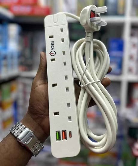 BRAVO EXTENSION CABLE WITH FOUR SOCKETS AND 3 USB PORT