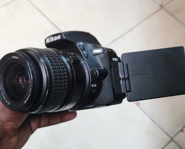 Brand: Nikon D5600