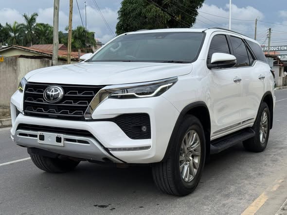TOYOTA FORTUNER 2.8 GD6 VX 4×4 💎