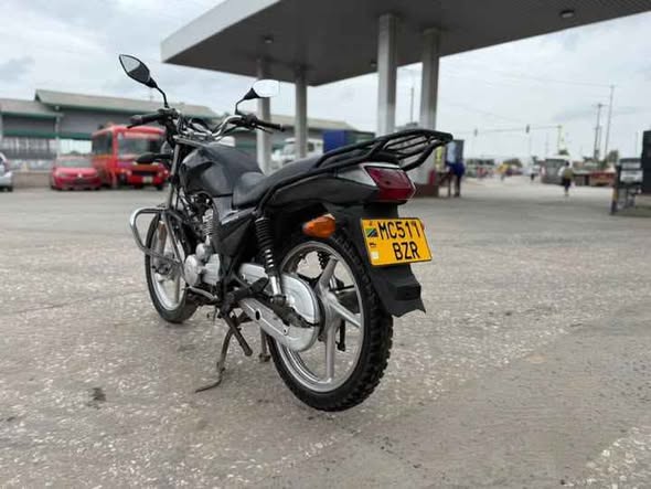 Pikipiki Kali HAOJUE Inauzwa!