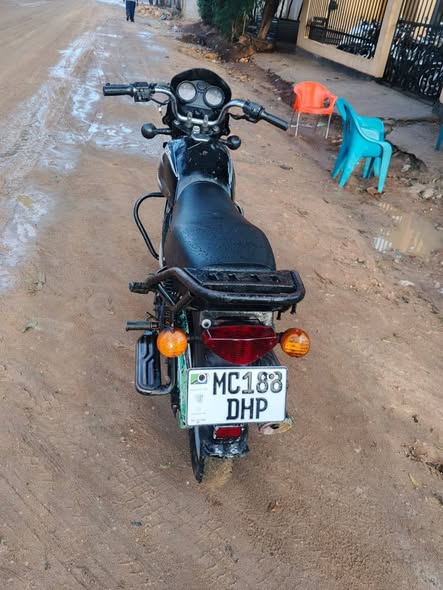 PIKIPIKI : BOXER 125