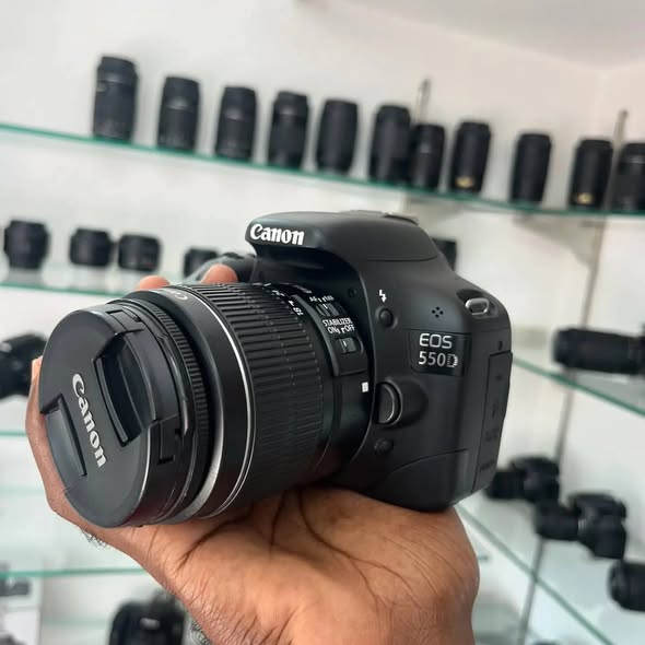 📷 CANON 550D