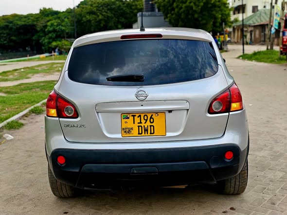 NISSAN DUALIS