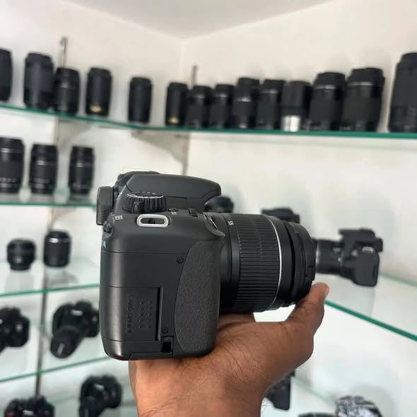 📷 CANON 550D