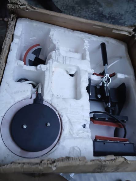 Heat Press Mashine Kwa ajili ya Tshirt, Vikombe, Sahani na Kofia.