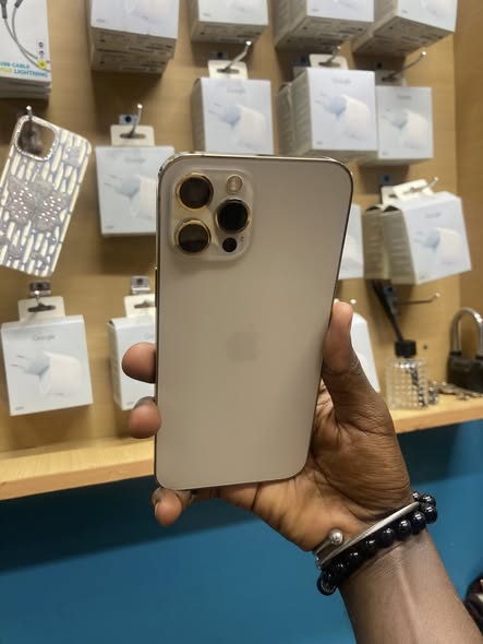 iPhone XR🛍️
