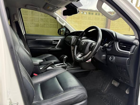 TOYOTA FORTUNER 2.8 GD6 VX 4×4 💎