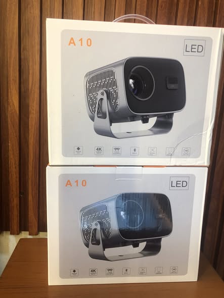 A10 PROJECTOR. NEW 4K PROJECTOR