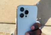 iPhone 13 Pro Max Clean