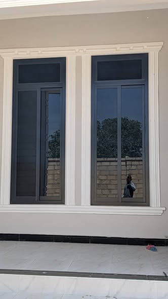 Kwa Mahitaji ya Madirisha na Milango ya Aluminum