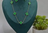 Clover Set Nzuri Available in Different Colour