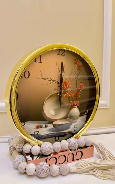 Saa Kali za Kuvutia: Luxury 3D & Crystal Design.