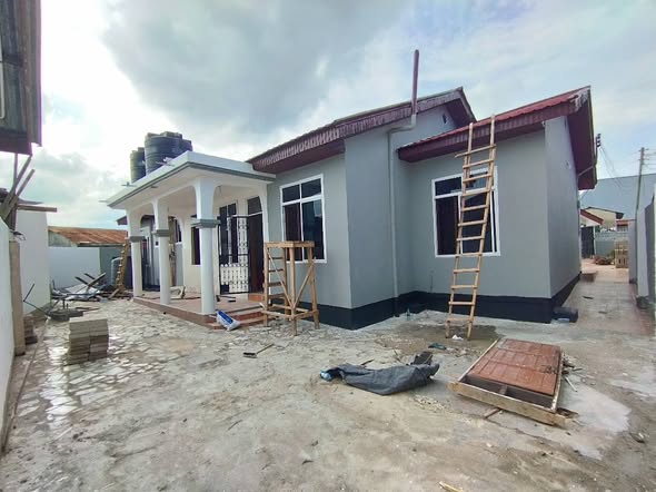 JUMBA KUBWA LA KIFAHARI LINAUZWA