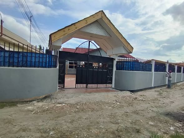 JUMBA KUBWA LA KIFAHARI LINAUZWA