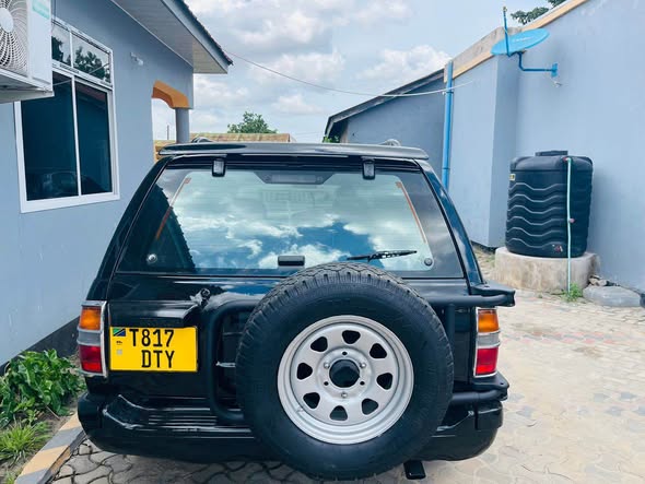 Nissan Terrano Nzuri Sana