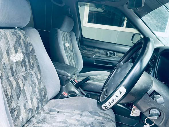 Nissan Terrano Nzuri Sana