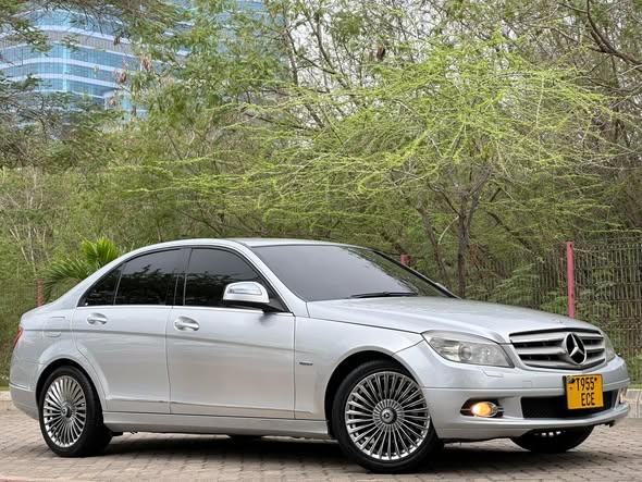 MERCEDES BENZ C CLASS