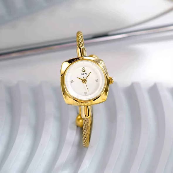 VINTAGE GEDI WATCH