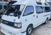 TOYOTA HIACE (CHESIS)