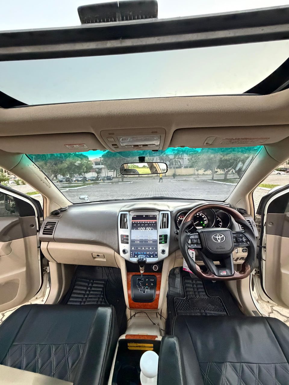 TOYOTA HARRIER 240G EGQ
