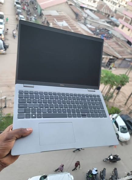 Dell Latitude E5530