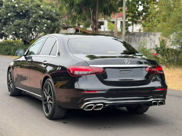 MERCEDES BENZ E-CLASS
