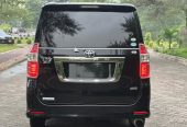TOYOTA NOAH NEW Si MODEL