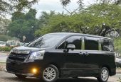 TOYOTA NOAH NEW Si MODEL