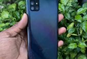 SAMSUNG A71. GB 128
