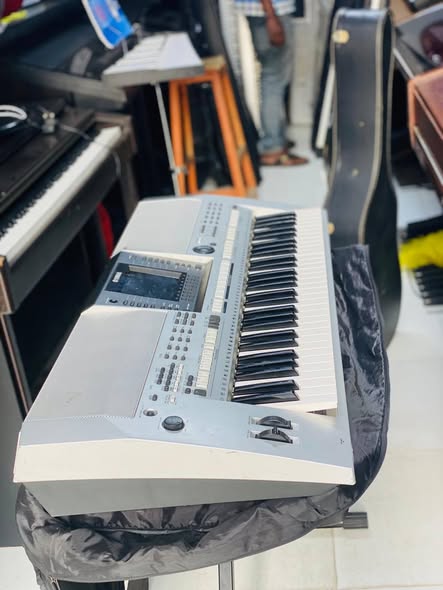 Keyboard Yamaha PSR s 900