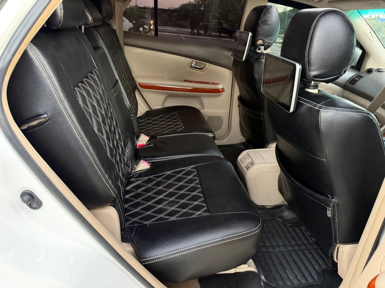 TOYOTA HARRIER 240G EGQ