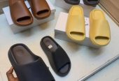 YEEZY SLIDE