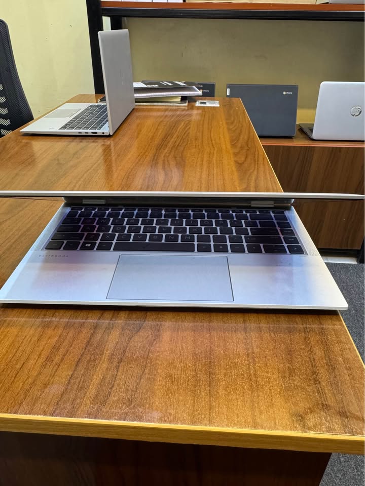 HP EliteBook 1040 G8 x360 Core i7