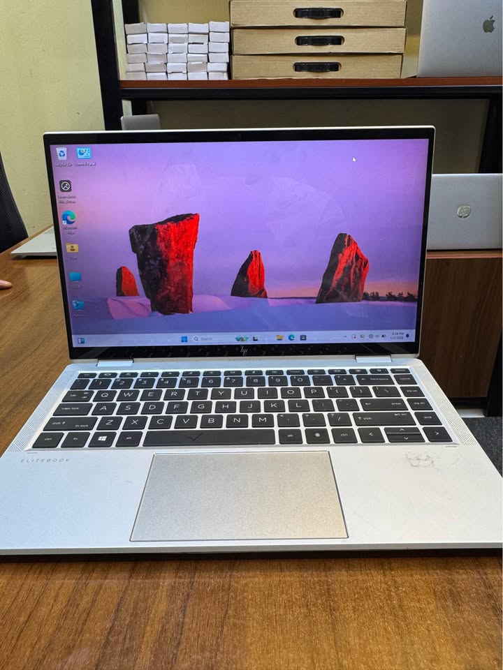 HP EliteBook 1040 G8 x360 Core i7
