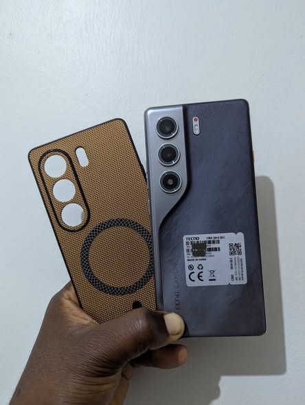 Tecno Camon 40