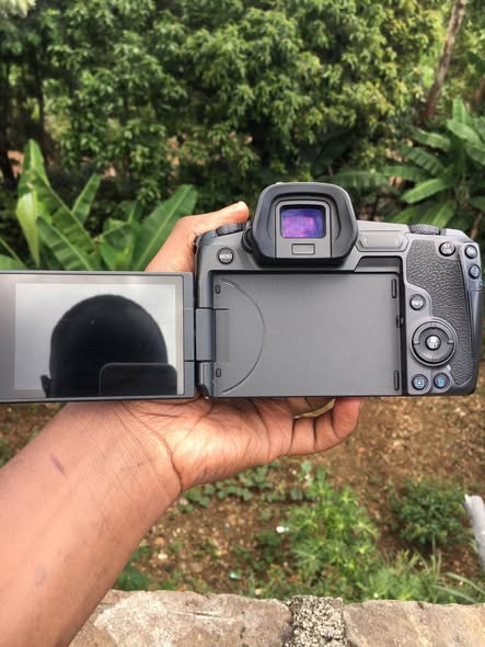 Canon EOS R Camera🔥