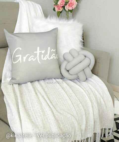 Knot Pillows