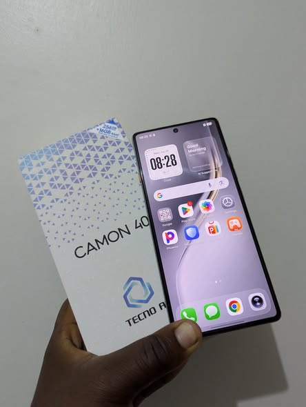 Tecno Camon 40