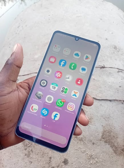 Samsung A06