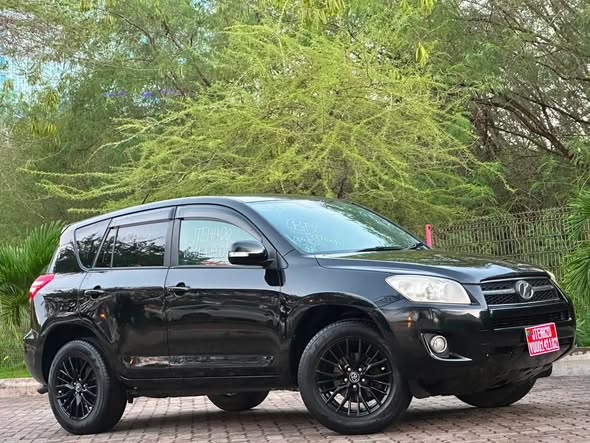 TOYOTA RAV4 2010