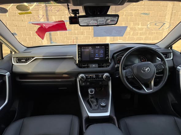 TOYOTA RAV4 Z