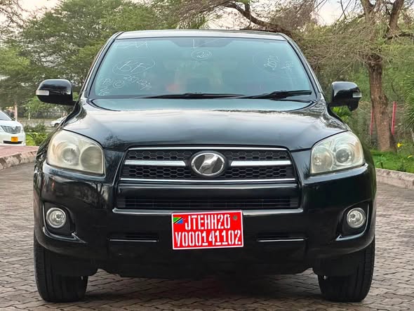 TOYOTA RAV4 2010